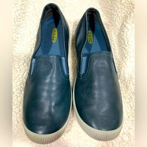 Keen Lorelei Blue leather slip ons. Size 9.5